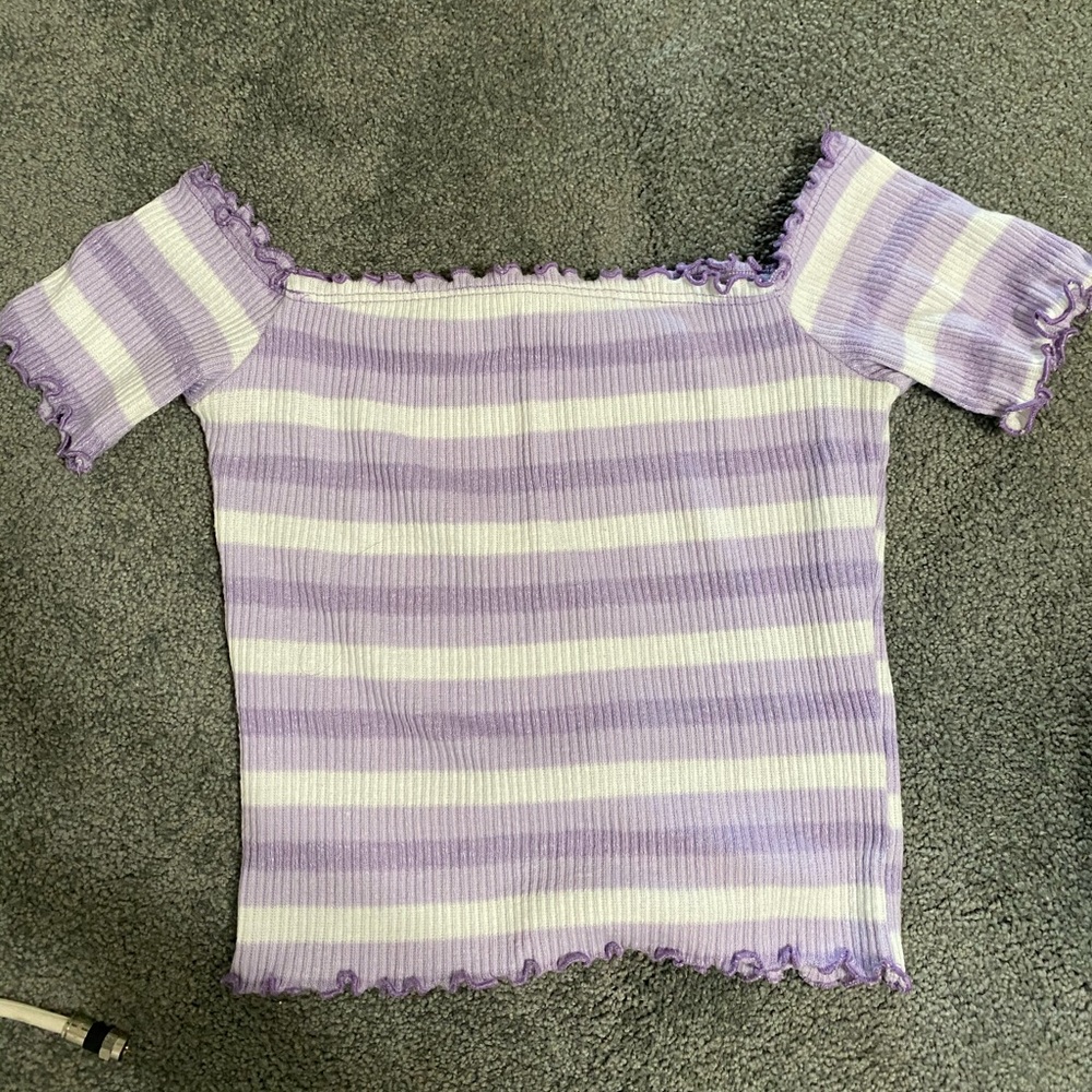 Súper cute off the shoulder top
